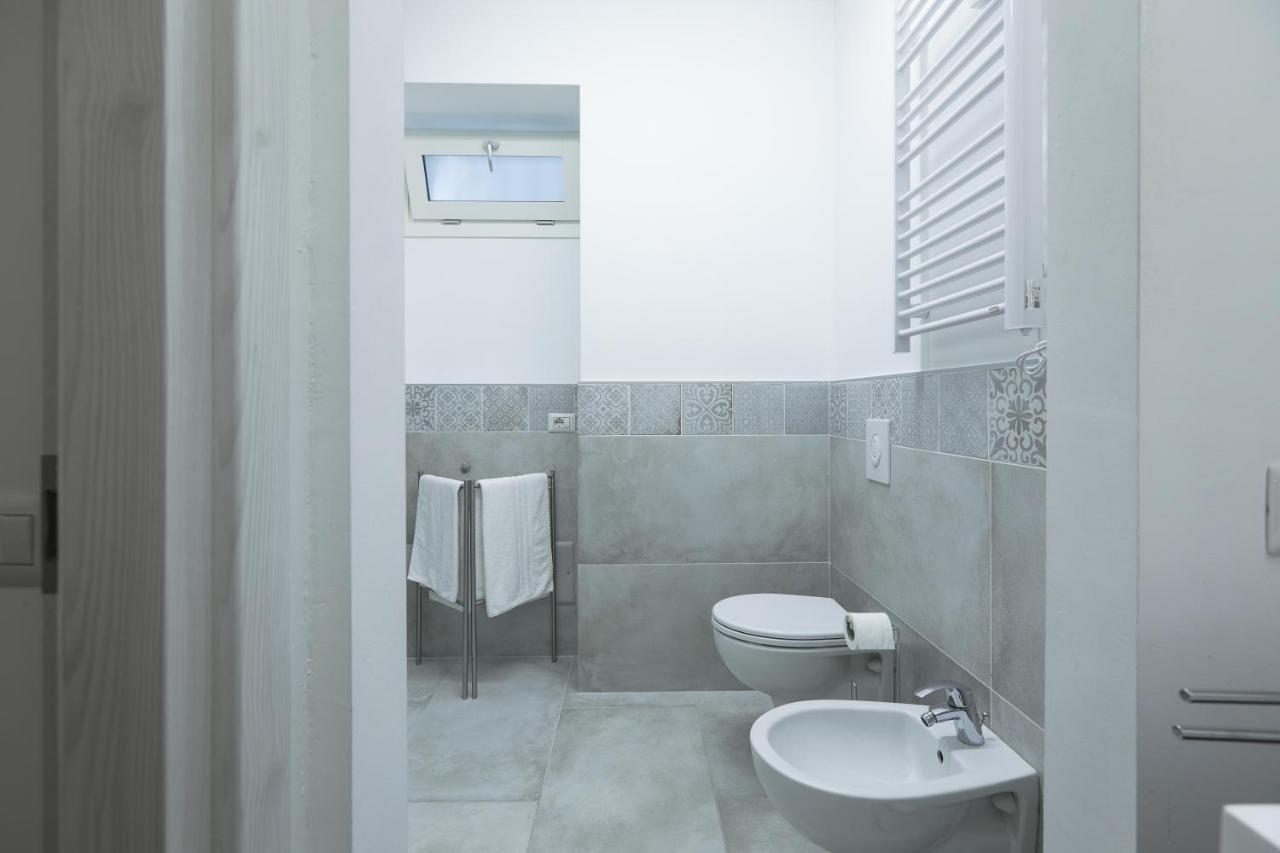 Blue Sapphire Como Cozy Flat In Center Of City Apartment Екстериор снимка